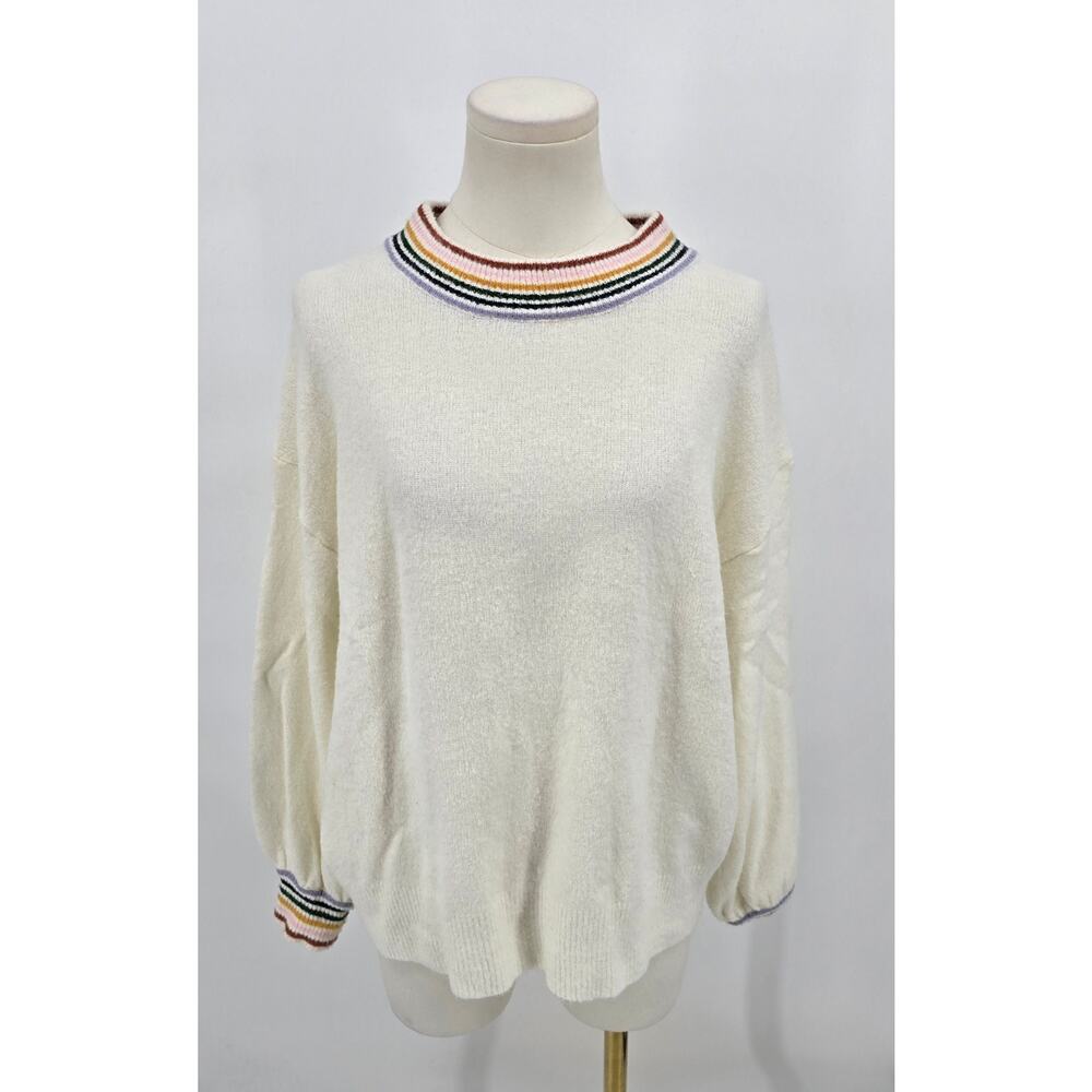 Wishlist
Rainbow Trim Fuzzy Cream Sweater